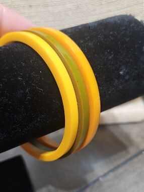Bakelite Bangle Set - Unbranded